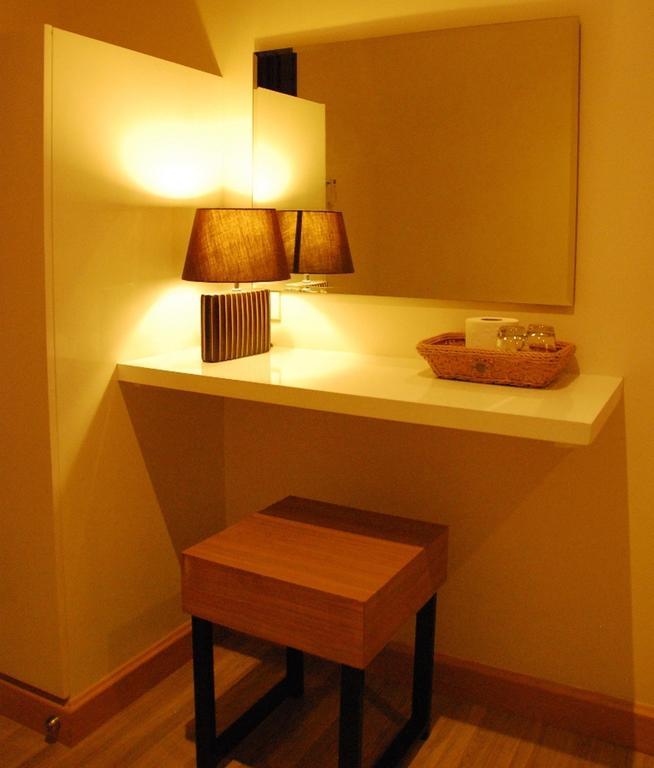 Hotel White House Asoke Sukhumvit 18 Bangkok Habitación foto