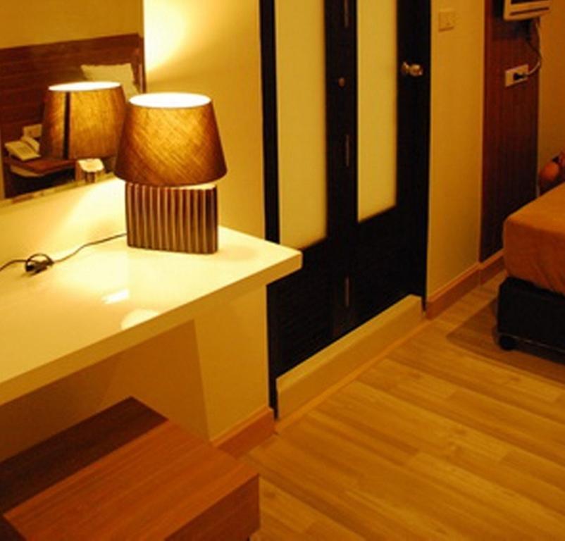 Hotel White House Asoke Sukhumvit 18 Bangkok Habitación foto